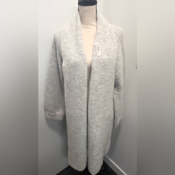 Brand new MADEWELL Glenridge Shawl-Collar
Sweater cardigan grey color size S - Picture 6 of 11